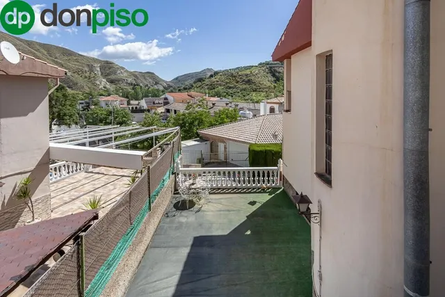 Chalet en Pinos Genil — 36
