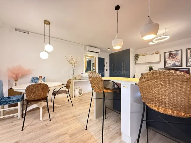 Figueres | Elegante ático de diseño con parking y todas las  - foto 2