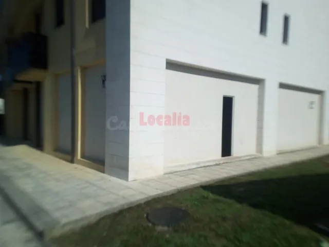 Local en alquiler en Arenas de Iguña de 150 m2 - foto 2