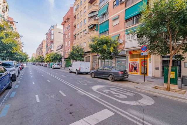 Atico muy amplio con gran terraza en Arabial — 46