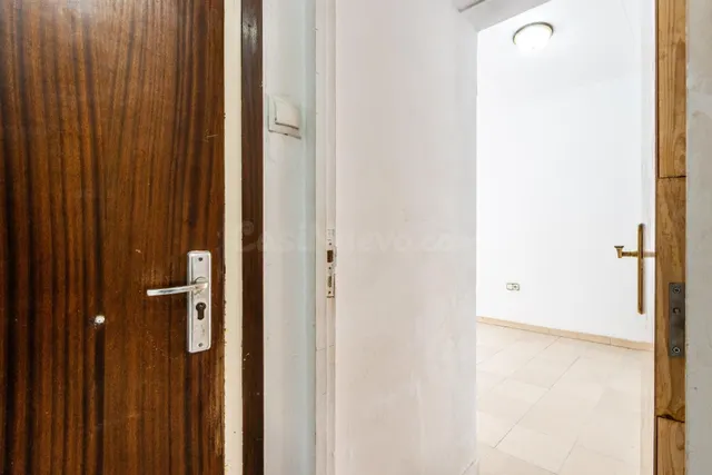 VIVIENDA ADOSADA EN VENTA EN CAN AURELL- TERRASSA - foto 3