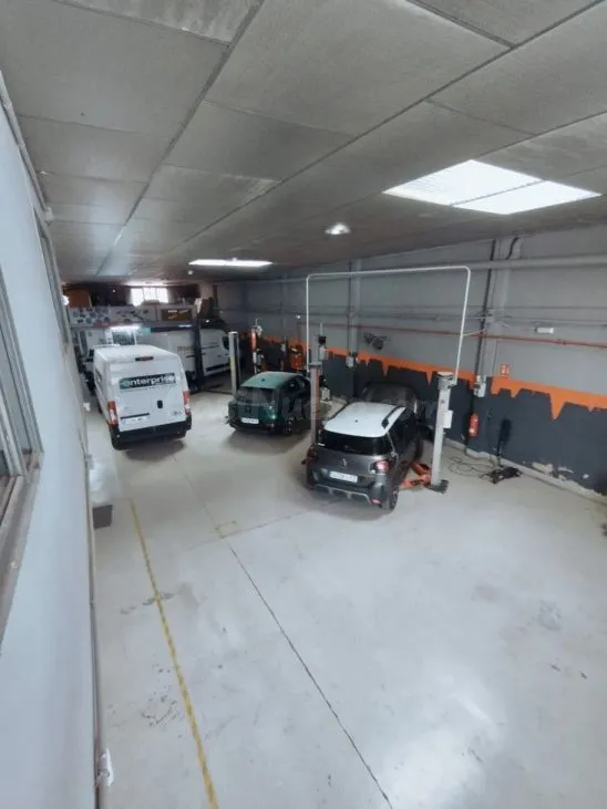 Local comercial en venta - Els Molins — 4