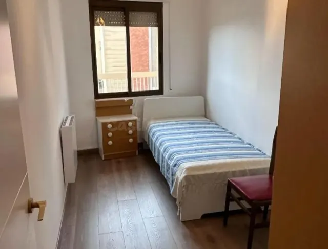 Piso 2 habitaciones 73m² en venta - Embajadores - foto 3