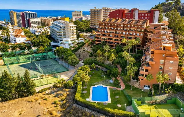 Benalmádena -  Vistas al Mar, Orientación Sur y Terraza ☀️ — 2
