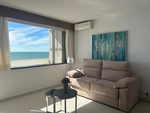 Hermoso estudio frente al mar — 10