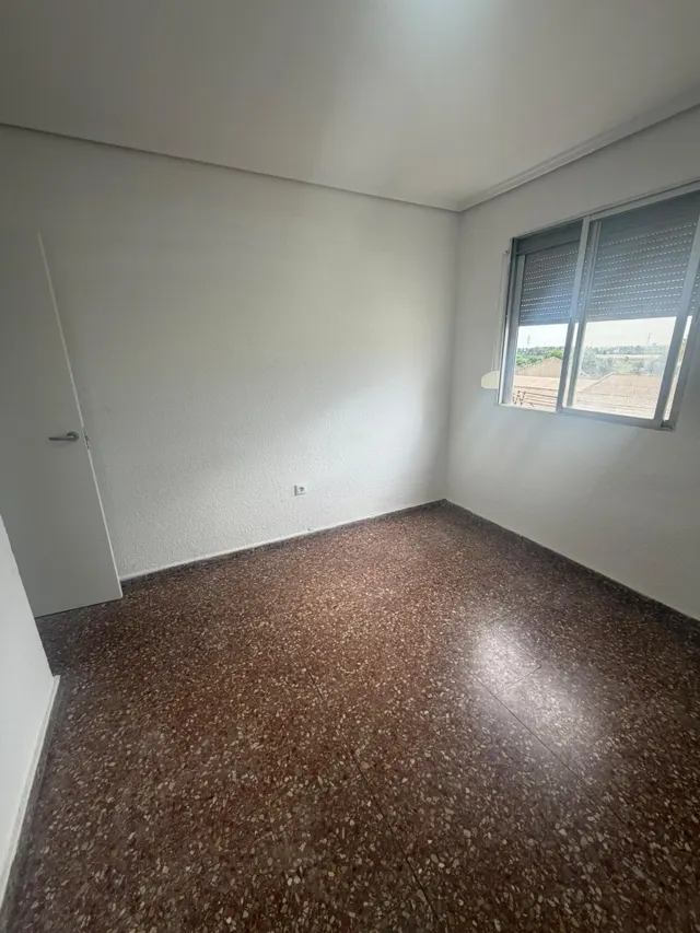Piso en Alaquas con galería y despensa — 7