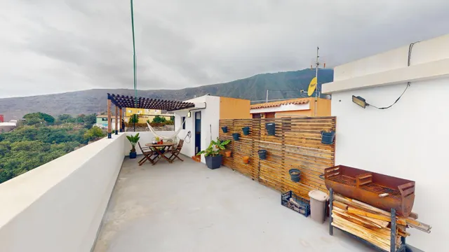 Piso con terraza y terreno en Guimar — 37
