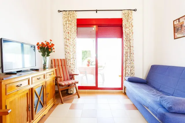 VIVIENDA EN EL CAMPO DE GOLF CON TODO TIPO DE LUJOS — 8