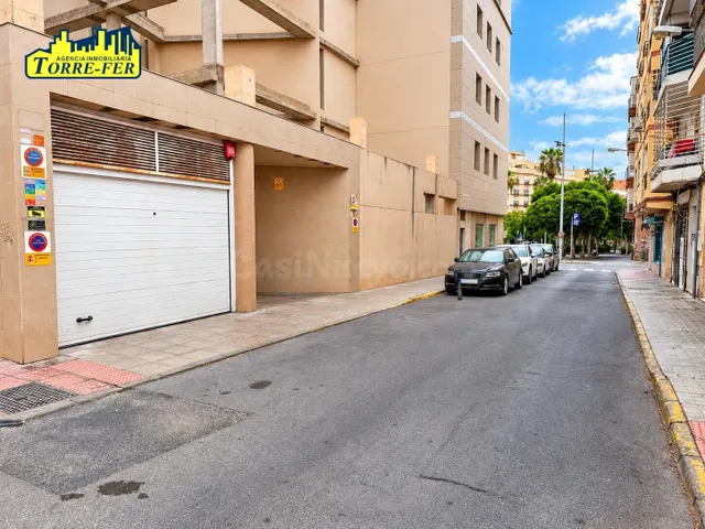¡OPORTUNIDAD PLAZA DE GARAJE EN PLENO CENTRO DE ALMERIA! — 2
