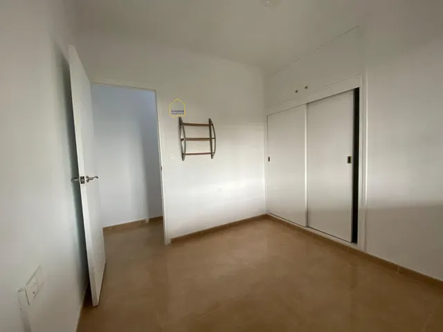 CASA LUMINOSA CON PARCELA A UN PASO DEL CENTRO — 16