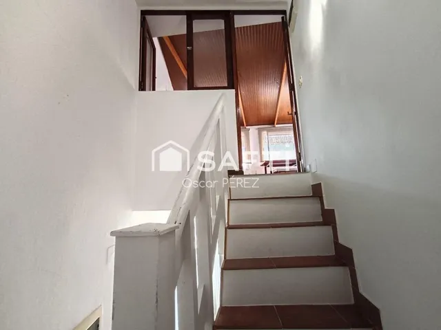 Casa terrera de 4 niveles con gran potencial — 24