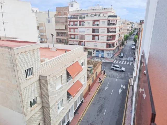Apartamento moderno de un dormitorio en Torrevieja — 12