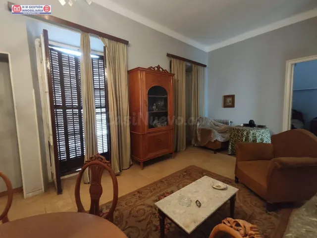 CASA A REFORMAR CON SALIDA A DOS CALLES, CON PATIO Y GARAJE - foto 4