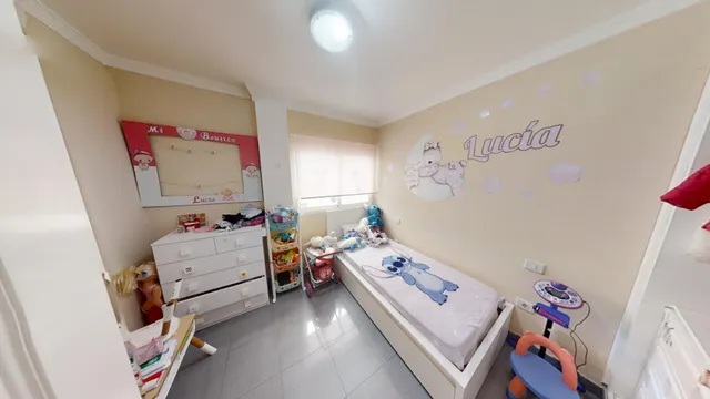 Amplio piso de 3 dormitorios y dos baños en Arguineguín listo para entrar a vivir — 30
