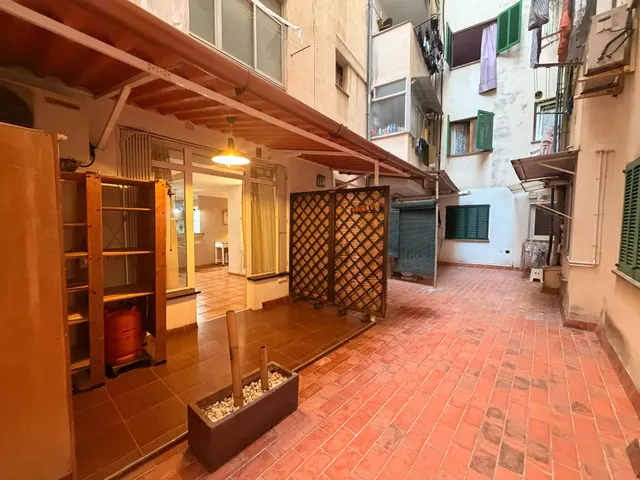 PISO CÉNTRICO CON TERRAZA Y DOS habitaciones EN FONERS — 19
