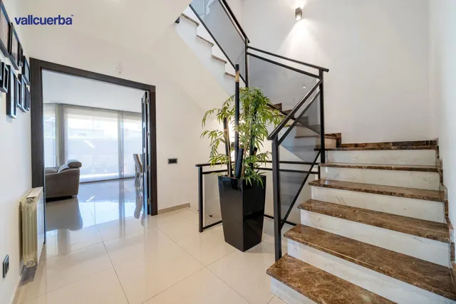 CASA ESQUINERA EN RESIDENCIAL AIGÜESVERDS DE REUS — 25