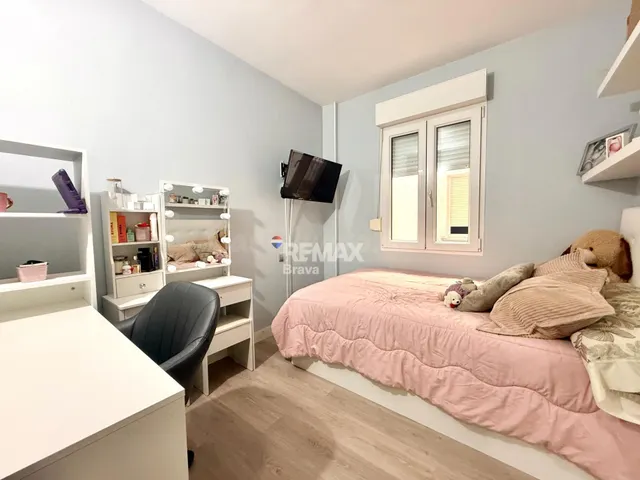 Figueres | Luminoso piso de 3 habitaciones en L'Eixample, li - foto 3