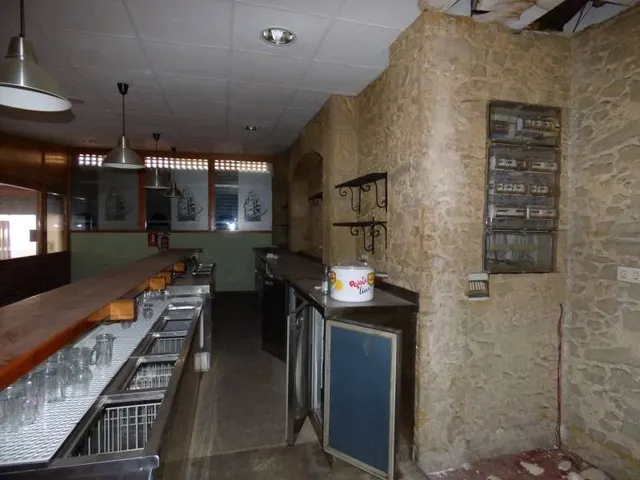 Local comercial en Vilanova del Cami zona CENTRO — 4