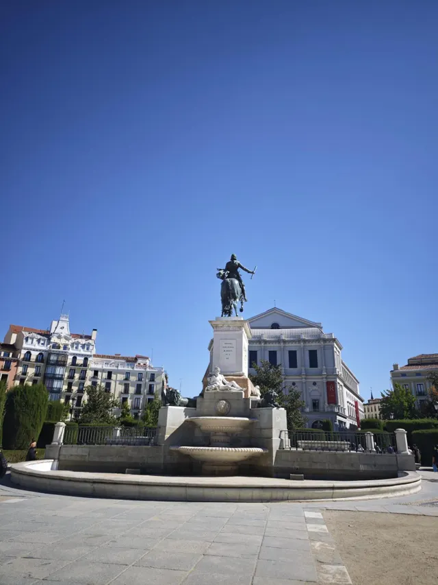 Piso en venta en Palacio junto a Plaza de España — 26