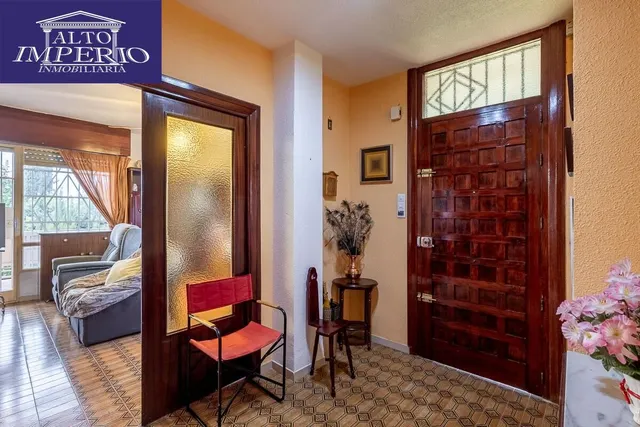 Gran casa con parcela y piscina en Cájar — 26