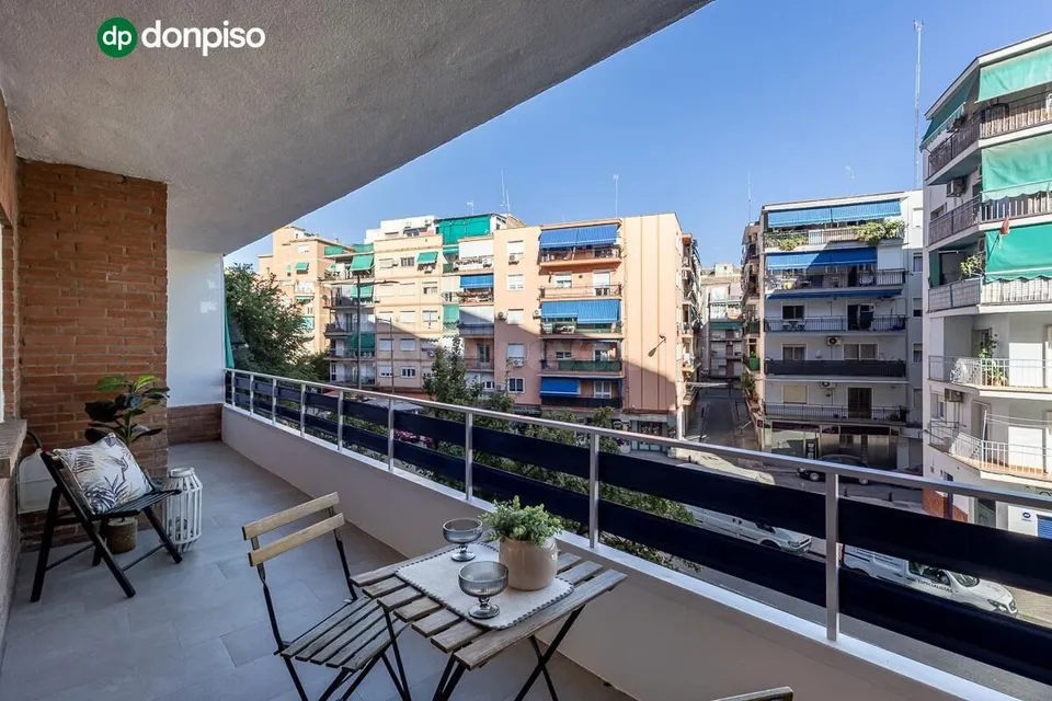 PISO REFORMADO JUNTO AVENIDA CADIZ