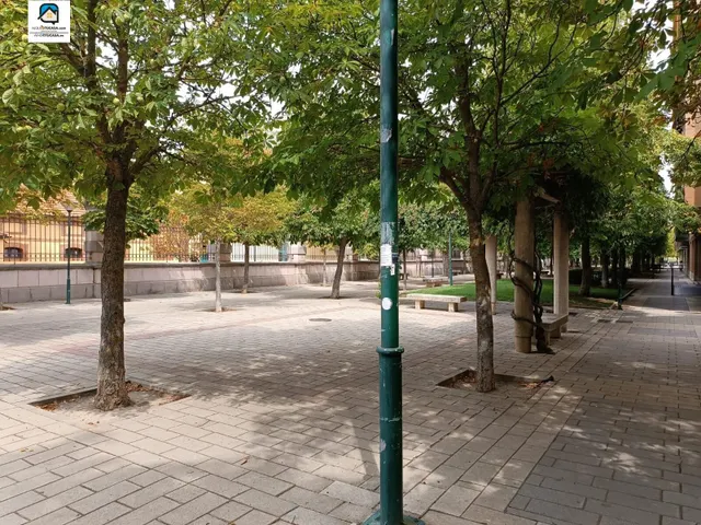 Piso con patio en Covaresa — 17