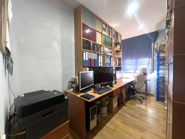 PISO DE CUATRO habitaciones EN PLENO CENTRO DE SENTMENAT - foto 4