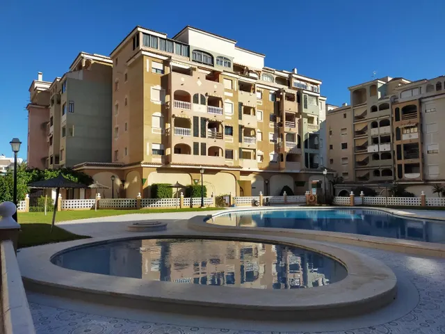 Ático con vistas al Parque en Torrevieja — 19