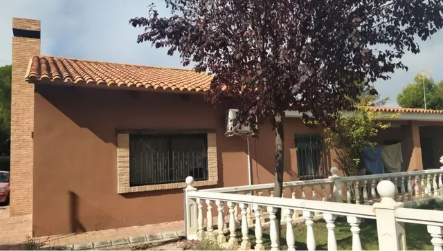 parcela 4,5 km de albacete — 11
