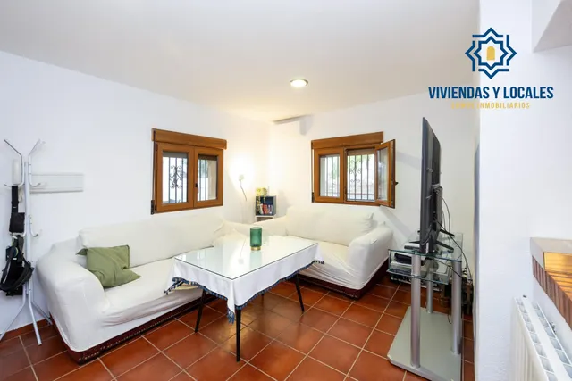 Casa 2 habitaciones 68m² en venta - Otura - foto 3