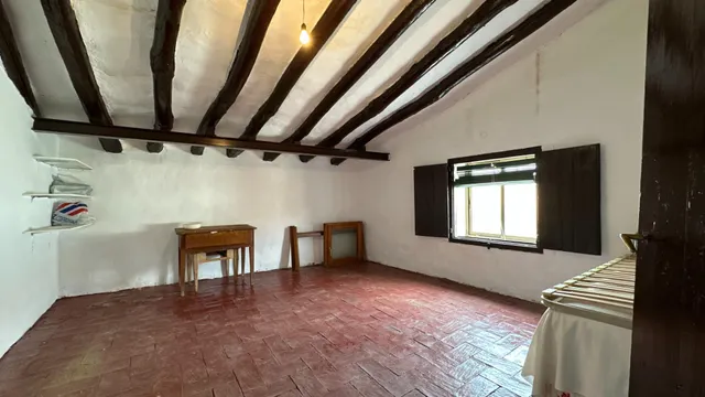 SE VENDE CASA EN TÓRTOLES — 37