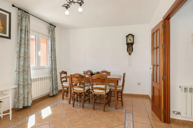 Magnífico adosado con apartamento independiente en Bola de Oro, Granada — 5