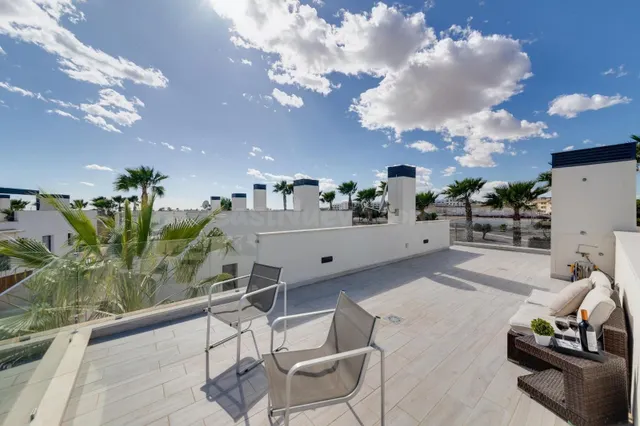 VILLA EN LOMAS DE CABO ROIG ( ORIHUELA COSTA ) - foto 2