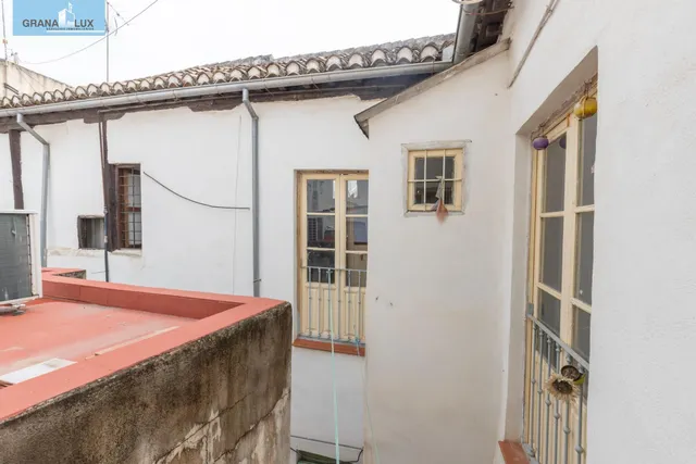 ¡Oportunidad única en el corazón de Granada! — 30