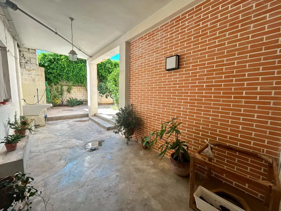 CASA EN VENTA EN BERJA