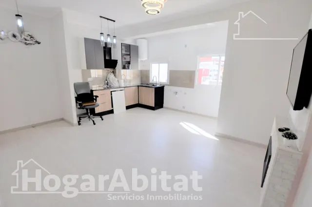 ¡REFORMADO A ESTRENAR! ACOGEDOR, MODERNO Y EXTERIOR, CERCA DEL CENTRO — 23