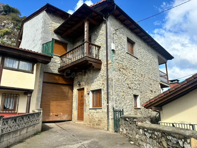 Casa 4 habitaciones 216m² en venta - Quirós