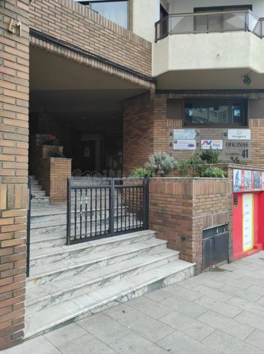 ¡¡ATENCION EMPRENDEDORES!! INCREIBLE OFICINA DE 110M2 SITUAD - foto 3