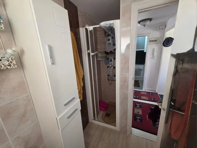 Piso de 1 dormitorio con plaza de garaje numerada — 13