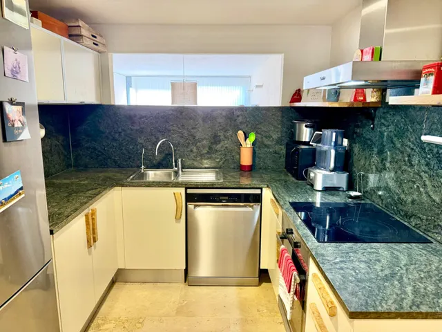 Ático Dúplex Exclusivo con 3 Terrazas, 2 Piscinas y Amplios Espacios — 19