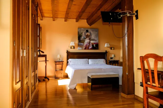 Casona rural con 12 habitaciones y 6.000 m2 de terreno — 23