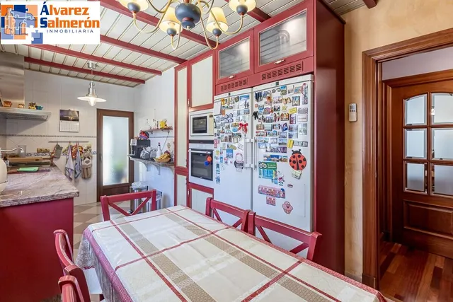 Chalet Exclusivo en Camino Bajo de Huétor — 9