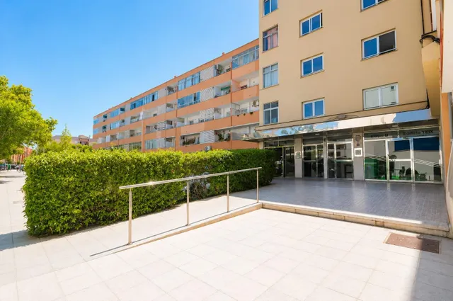 Amplio apartamento con terraza a 400 m de la playa de Santa Ponsa — 25