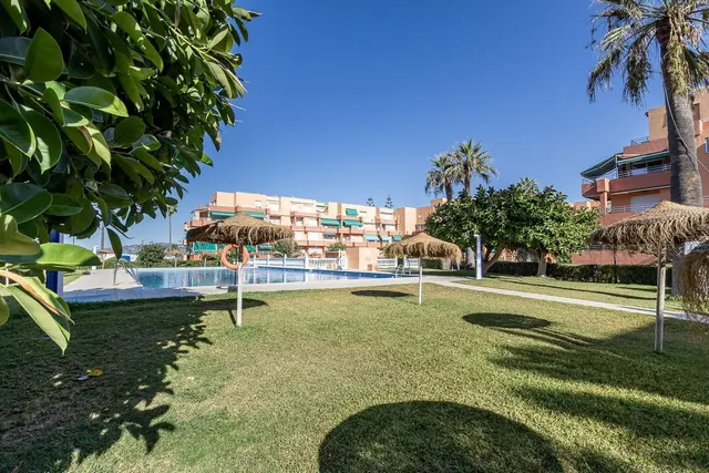 Piso en Jardines del Mar, Salobreña. — 34