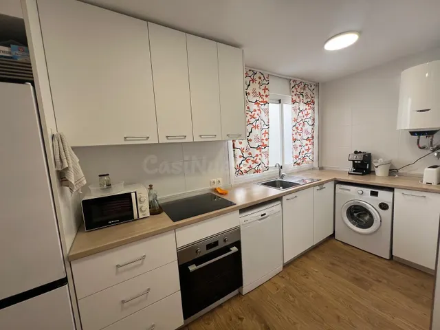 PISO TOTALMENTE REFORMADO EN PLENO CENTRO DE ALMERIA - foto 4