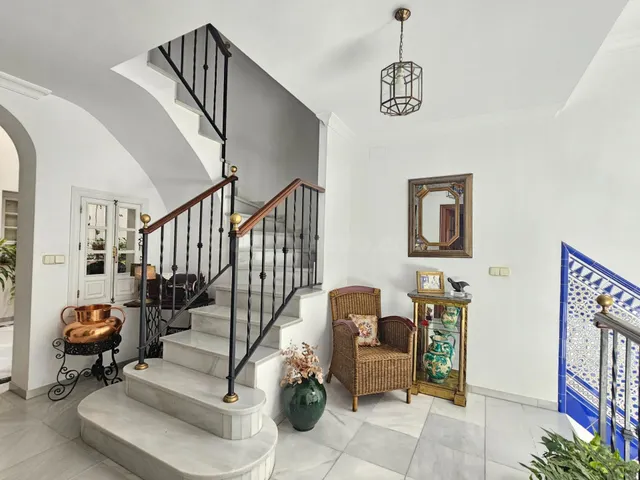 Casa 5 habitaciones 359m² en venta - Andalucia - foto 2