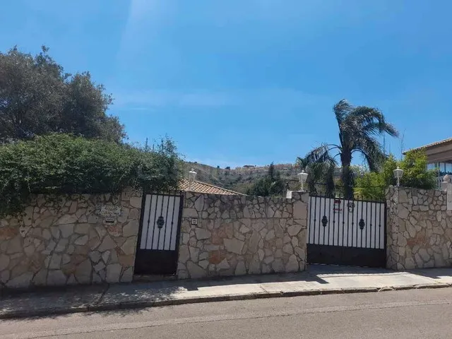 Gran parcela urbana en urb. San Miguel (Chiva) - foto 4