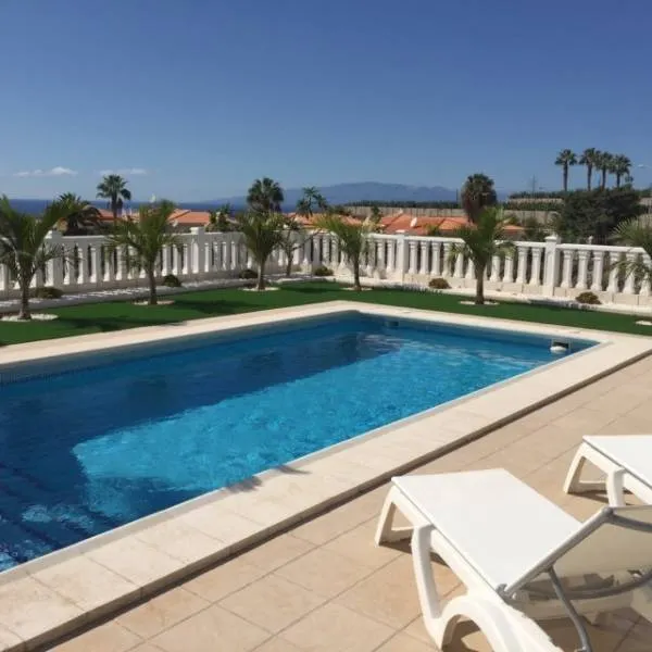 Villa de lujo, en Costa adeje con vistas. — 39