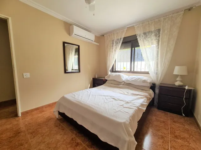 PRECIOSO CHALET CON PISCINA, CASA DE INVITADOS Y GRANDES TERRAZAS JUNTO A LLÍRIA — 11