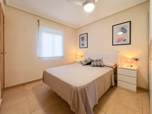 ¡Tu refugio junto al mar durante todo el año! Adosado con terraza en Los Sauces, Playa Lisa (Santa Pola) — 12